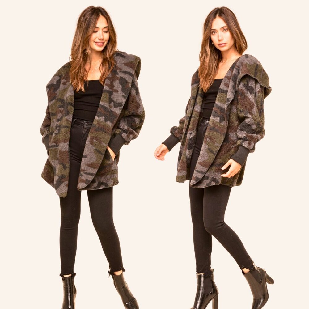 NEW Boutique Hooded Camo Teddy Jacket Cozy Sherpa Fleece Weekend Furry Soft Warm